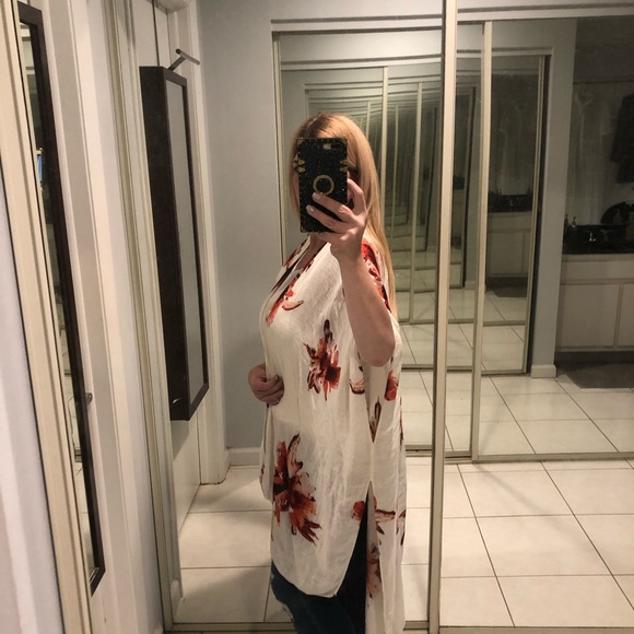 Flower shawl - Picture 6 of 10